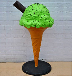 Shop decoration life size ice cream cone statue